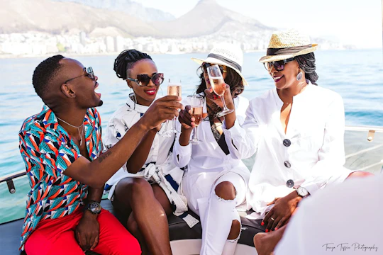 Cape Town prosecco morning boat experience