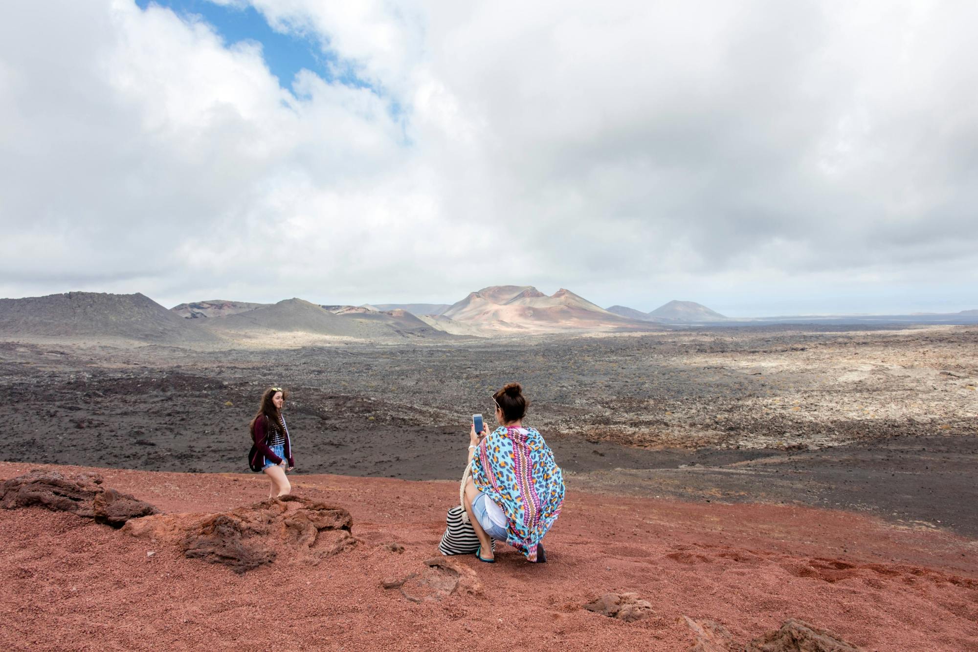 Lanzarote Tour with Timanfaya National Park, Winery and El Golfo