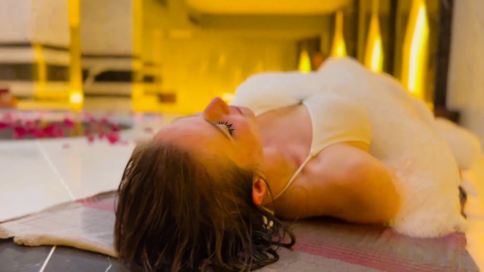 Salt sauna, mud bath and more spa package with pick up from Side