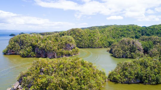 Le Parc national de Los Haitises avec déjeuner en bord de plage