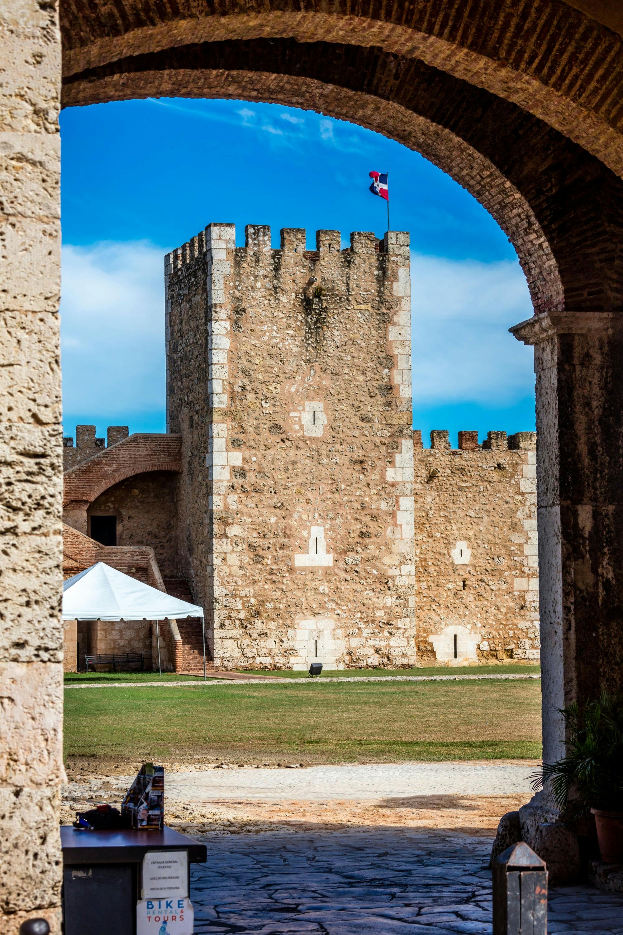 Santo Domingo Tour with 4D Cinema Experience & Alcazar de Colon