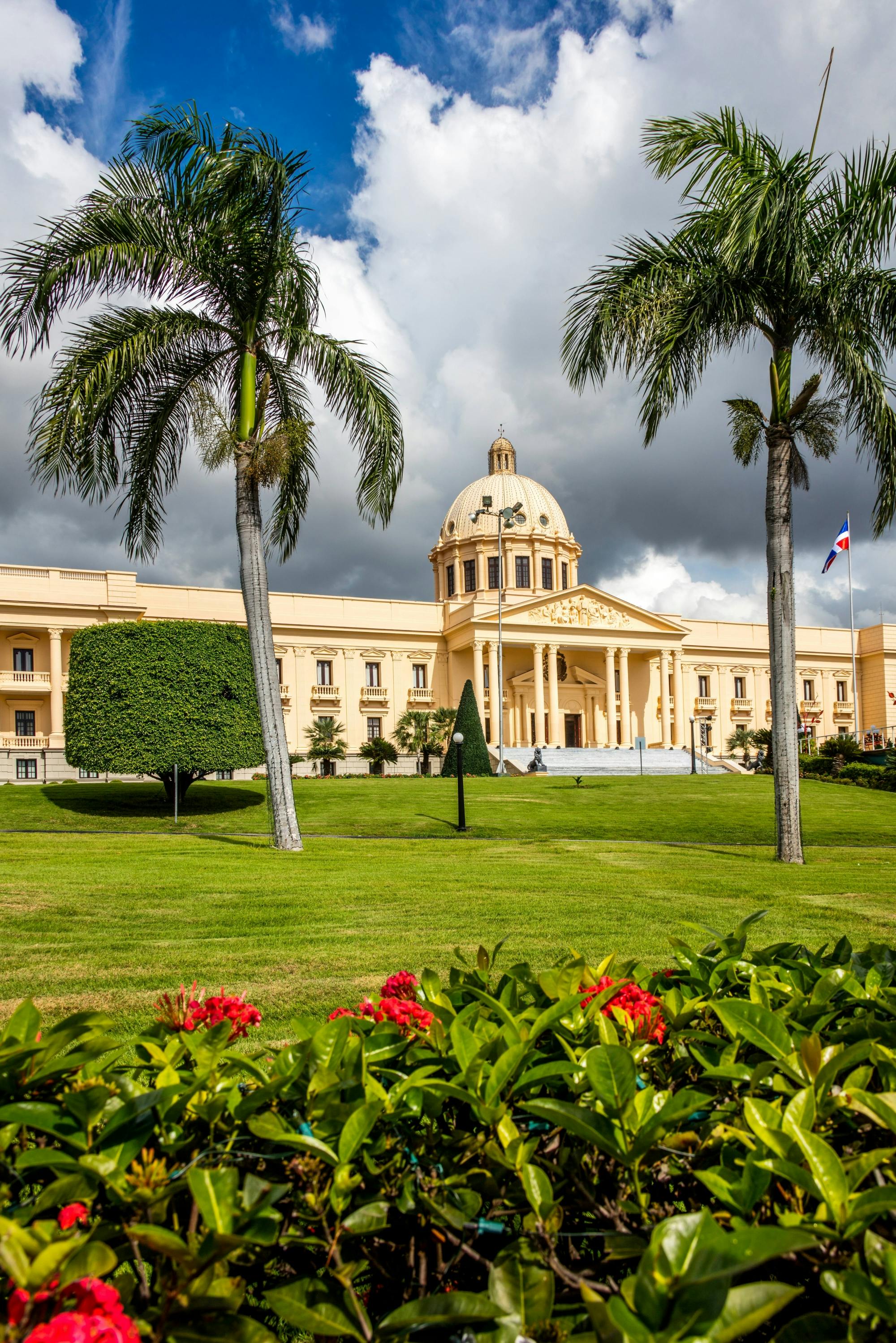 Santo Domingo Tour with 4D Cinema Experience & Alcazar de Colon