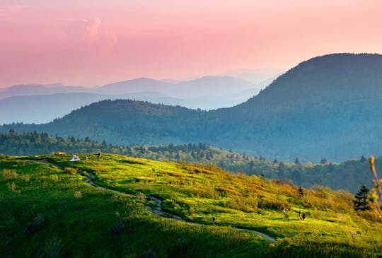 Great Smoky, Cades Cove and Blue Ridge Parkway self guided bundle tour