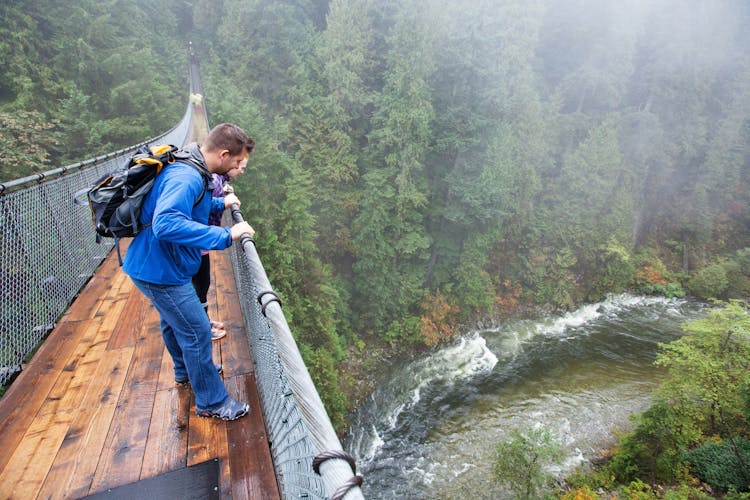 North Shore Mountain tour with Capilano Suspension Bridge