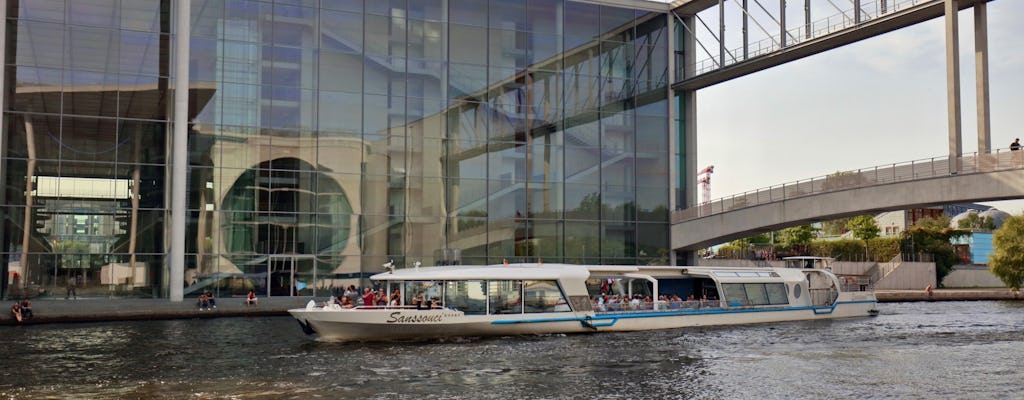 Giro in barca sul fiume Sprea a Berlino di 2,5 ore con audio guida