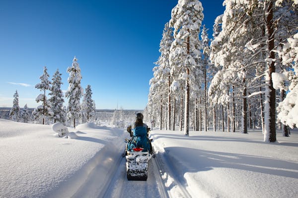 Sneeuwscootersafari in Rovaniemi