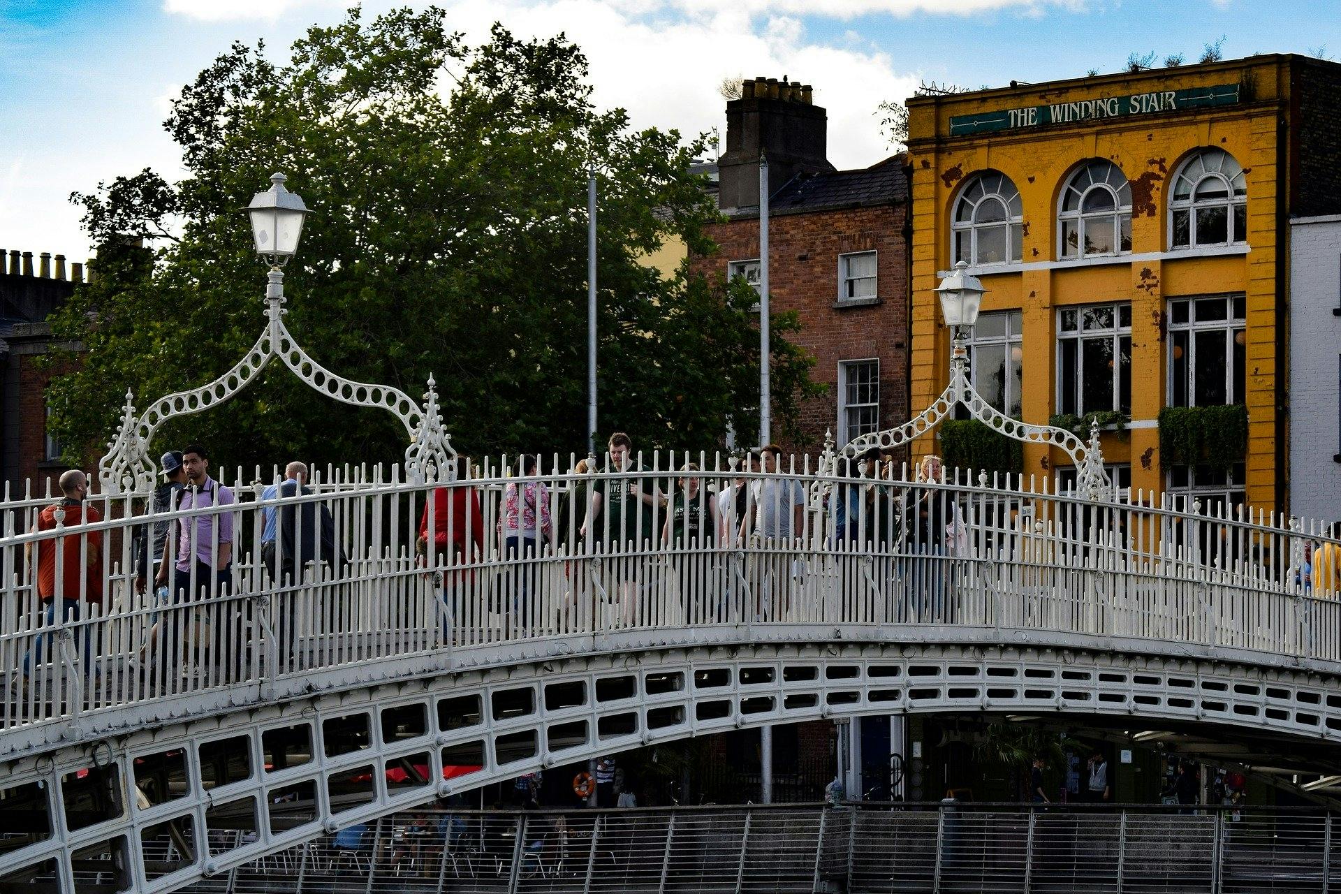 Explore Dublin 1-hour with a local
