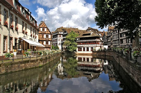 Scopri i luoghi più fotogenici di Strasburgo con un locale