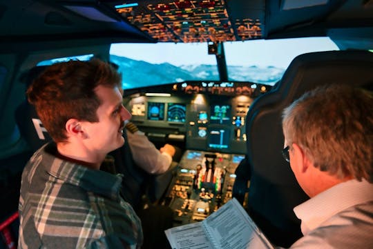 120 minuten durende vlucht in de Airbus A320-vluchtsimulator in Metzingen