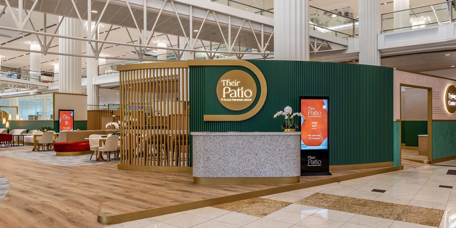 Aéroport international de Dubaï (Arrivées) Billets Their Patio by Plaza Premium Group