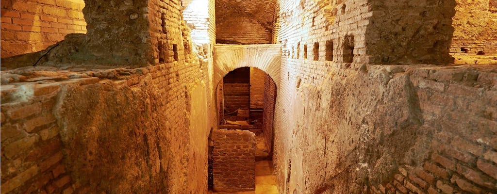 Visite guidée à pied des souterrains et des places de Rome