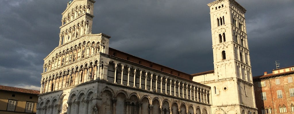 Goedkope pendelbus van La Spezia naar Pisa en Lucca