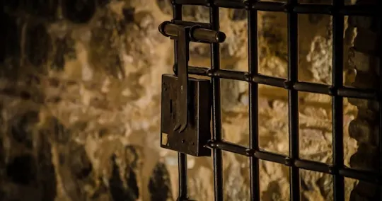Night tour through the mysteries and secrets of Toledo