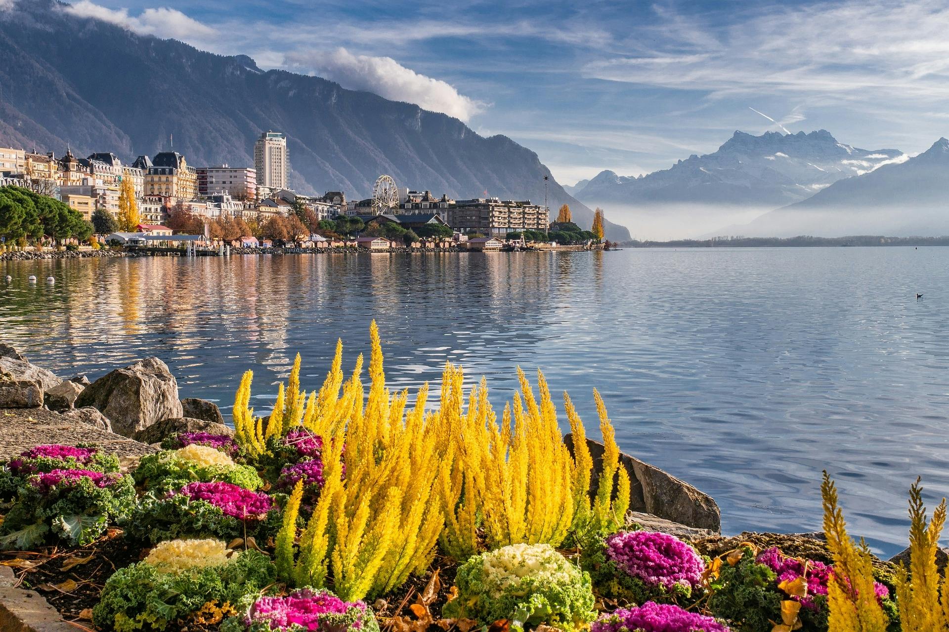 Recorrido a pie por los lugares más fotogénicos de Montreux con un local