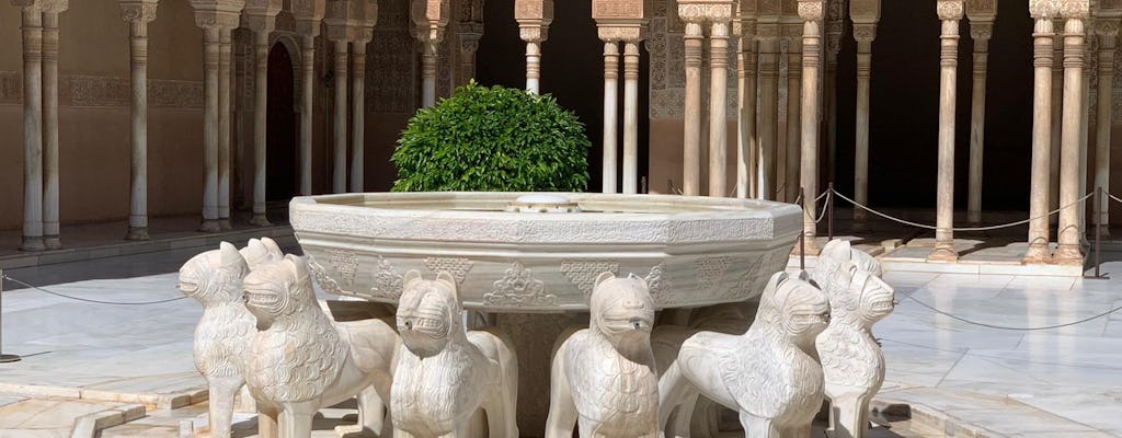 Wycieczka z przewodnikiem po kompleksie Alhambra z pełnym dostępem