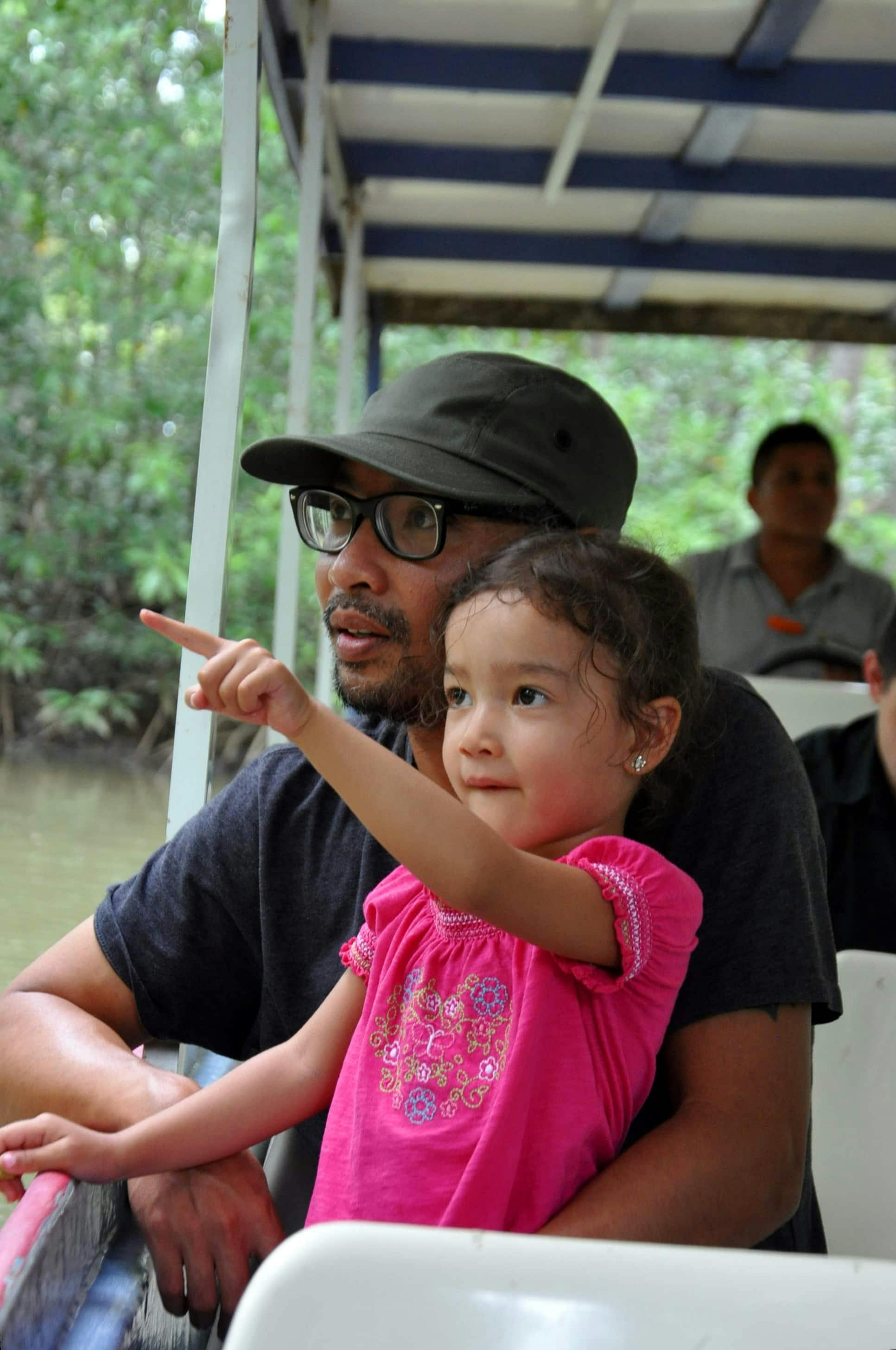 Damas Island Boat Tour