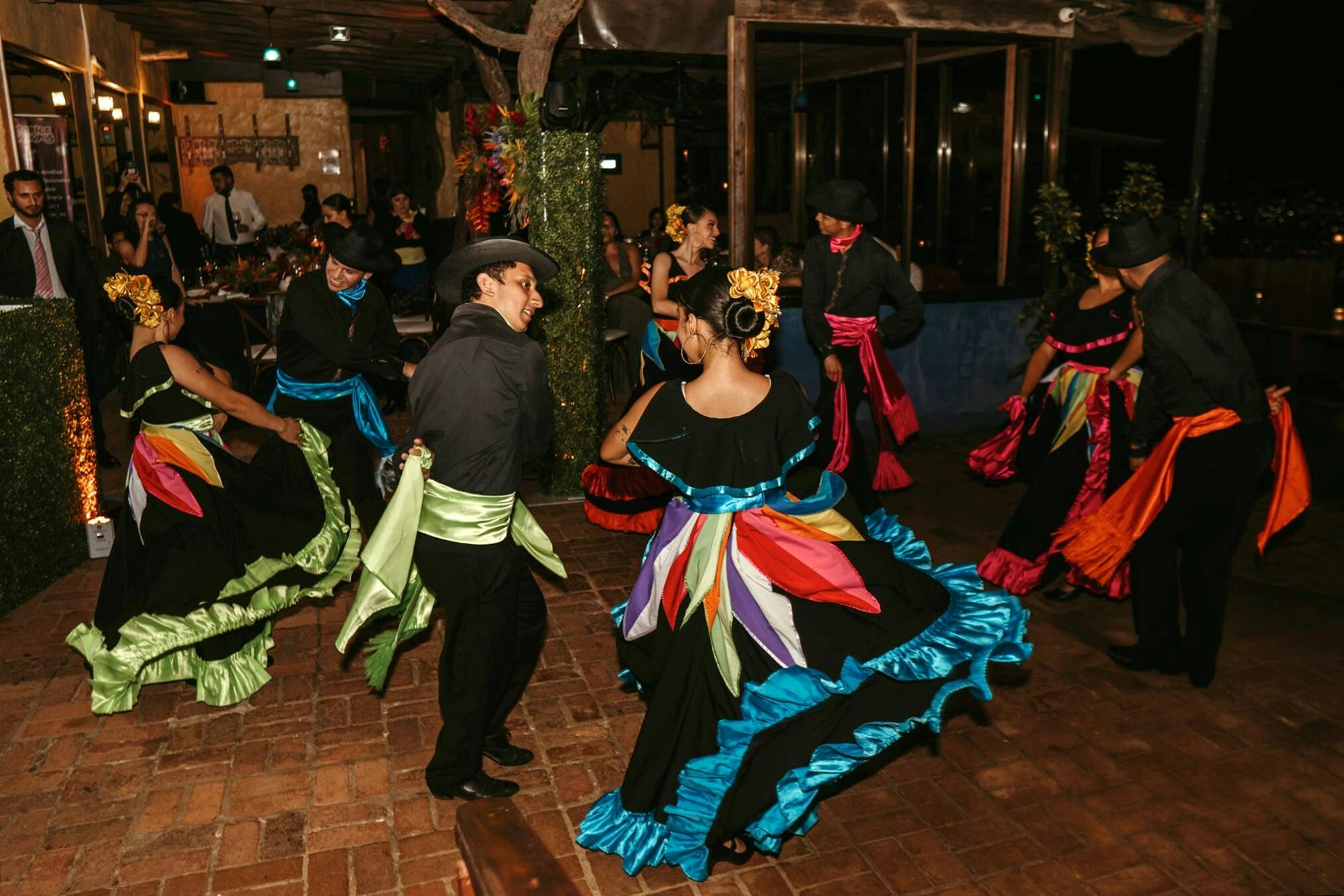 Tiquicia Viewpoint with Dinner and Show