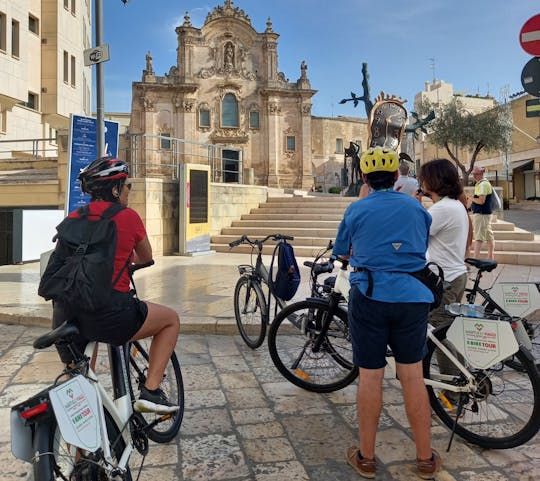 Passeio de bicicleta elétrica em Matera