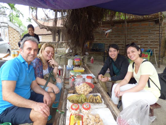 Jednodniowa wycieczka do starożytnej wioski Duong Lam z Hanoi