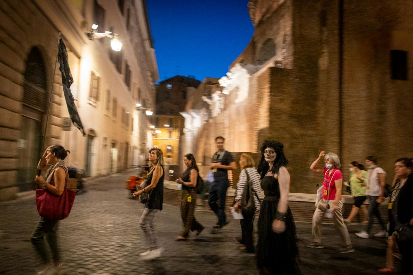 Guided tour of Rome's ghosts and mysteries