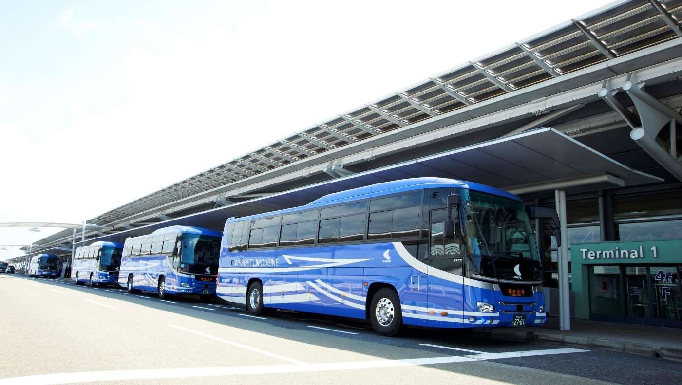 Трансфер до аэропорта. Haneda-Airport Limousine Bus Япония. Трансфер автобус. Трансфер в аэропорт. Трансфер на автобусе в аэропорт.