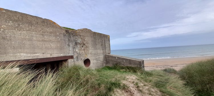 Private guided tour of Normandy landing beaches from Bayeux or Caen