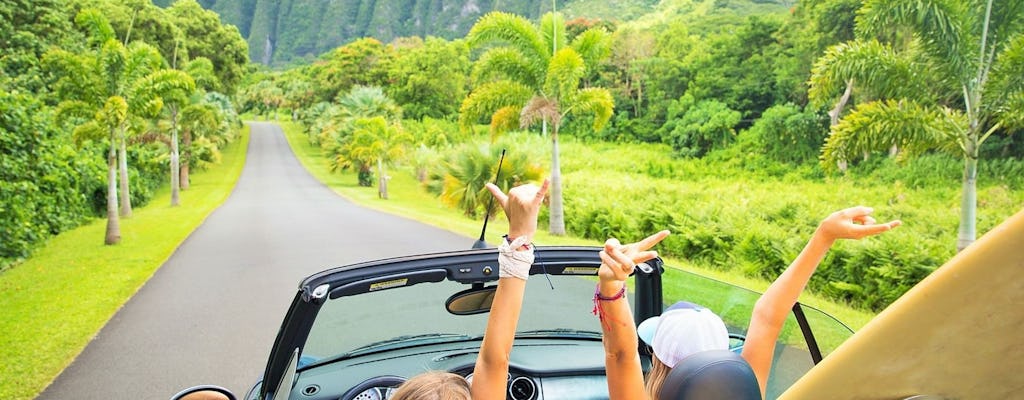 Descubriendo Oahu en su propio recorrido de audio autoguiado en automóvil
