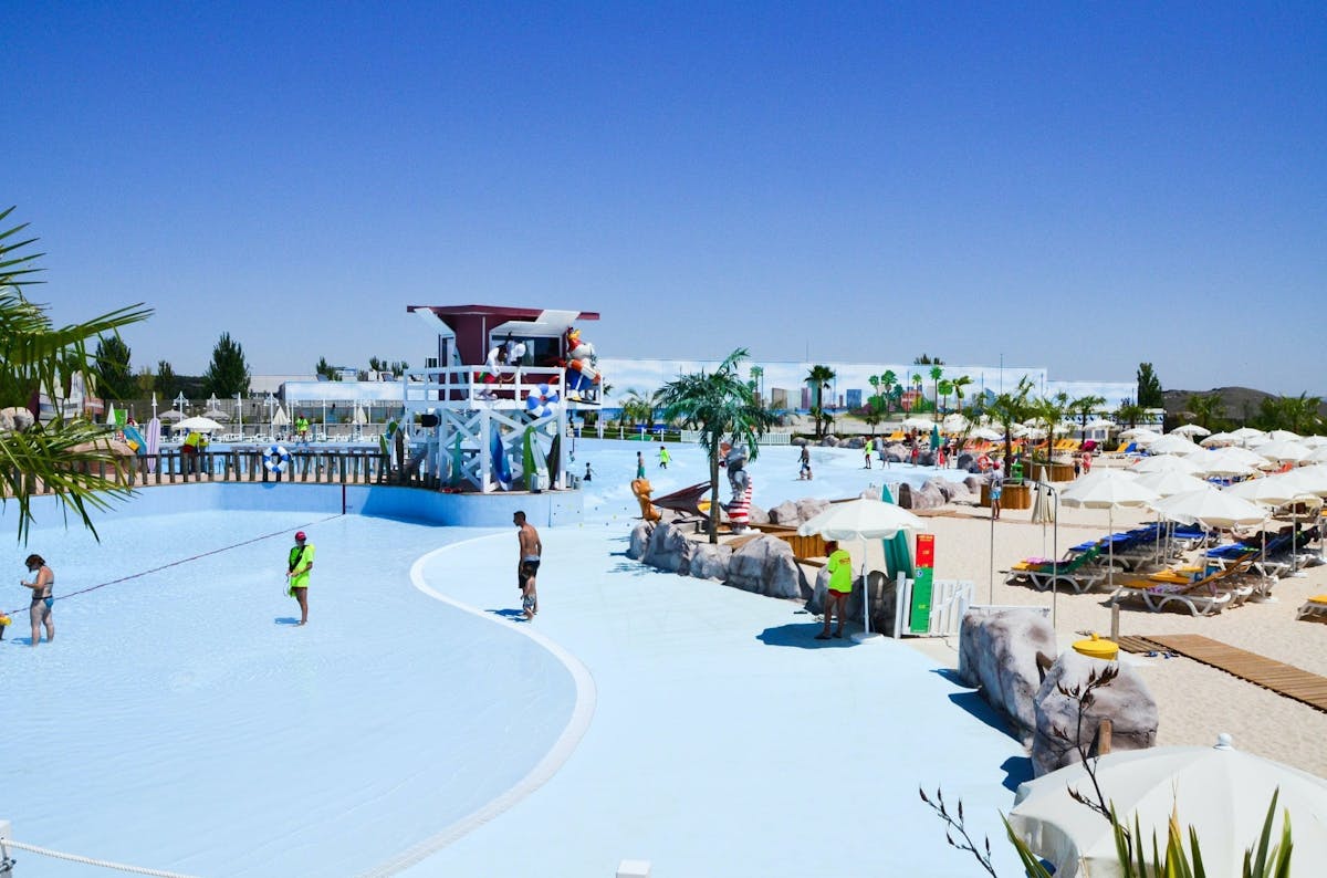 Tickets voor Parque Warner Madrid en Parque Warner Madrid Beach voor 1, 2 en 3 dagen