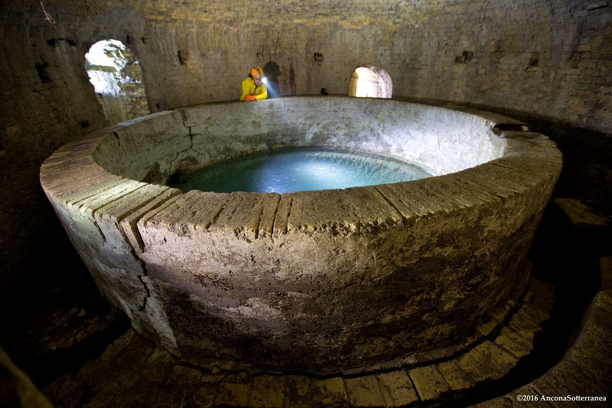 Visita guiada delle Cisterne di Ancona