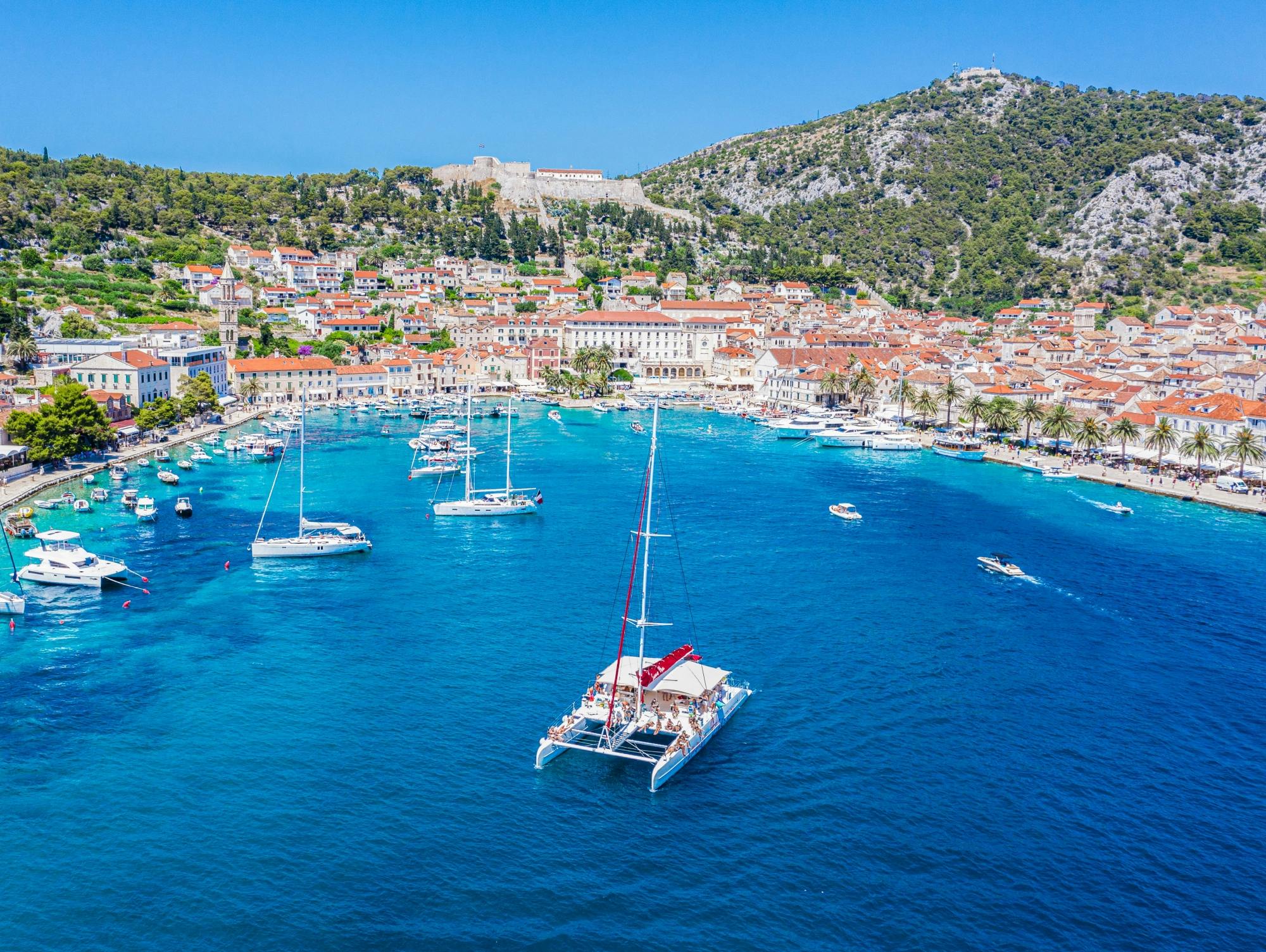 Prywatna wycieczka łodzią na wyspy Bol, Hvar i Pakleni ze Splitu
