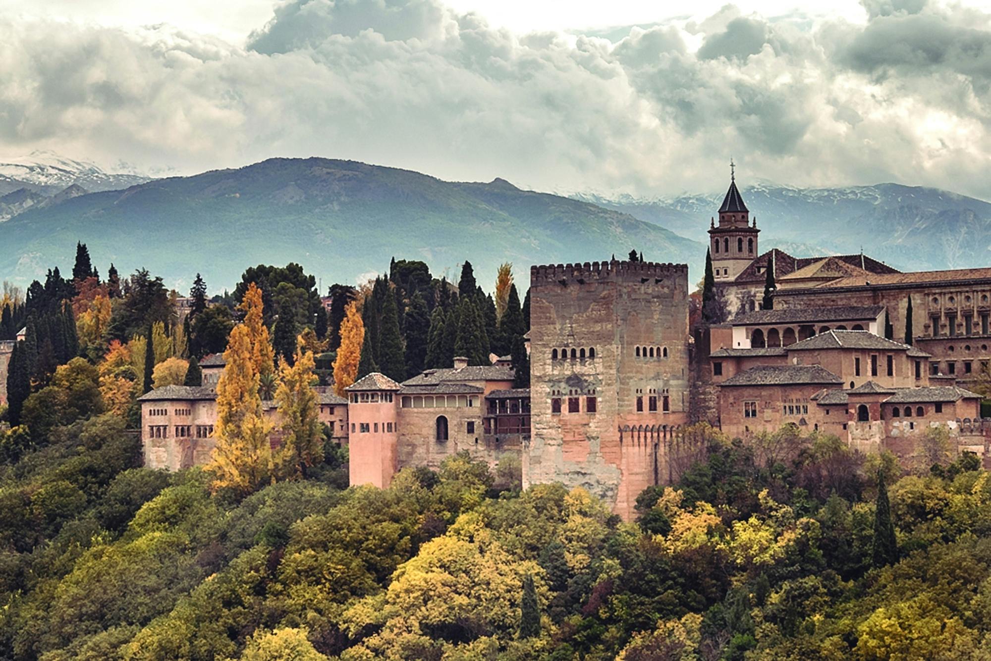 Wycieczka do Alhambry i Pałaców Nasrydów z Malagi