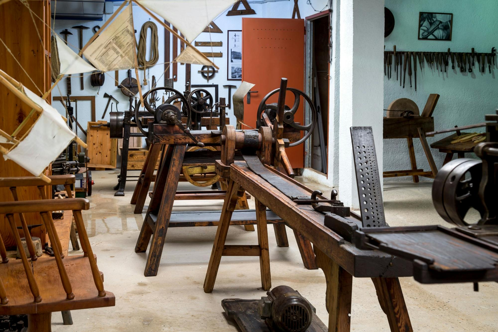 Majorca Winery Visit with Wine Tasting and Lunch