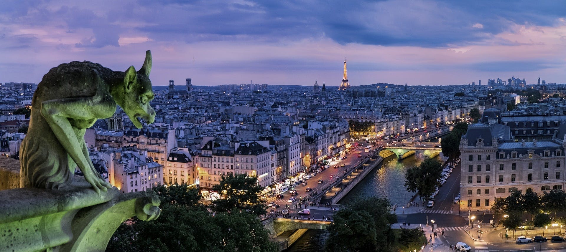 Caminhada autoguiada em Paris com jogo de mistério em torno de Notre Dame