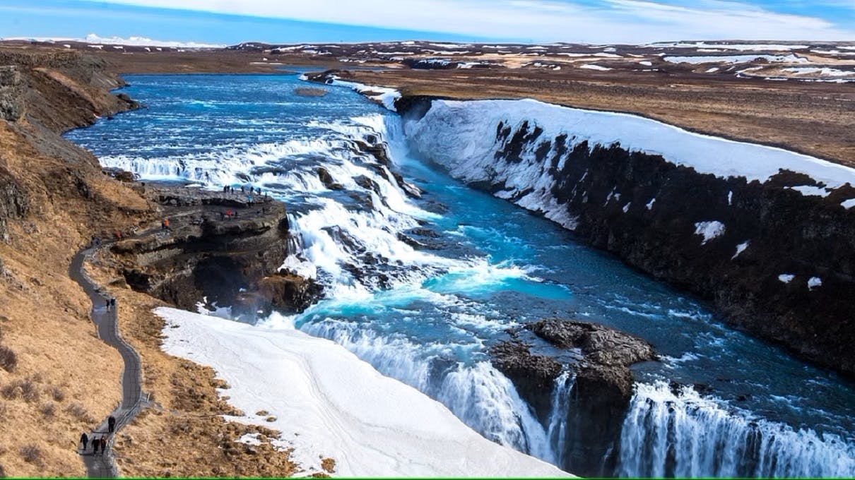 Ganztägige Führung durch den Golden Circle und die Secret Lagoon