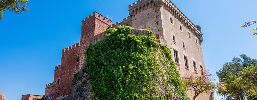 Castell de Castelldefels com visita guiada à experiência de Piratia
