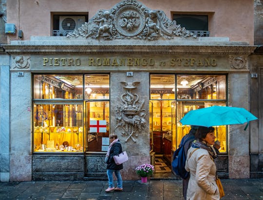 Rondleiding door de historische winkels van Genua met proeverijen en aperitivo