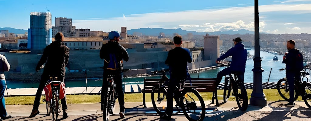 Excursão de e-bike no bairro à beira-mar de Marselha