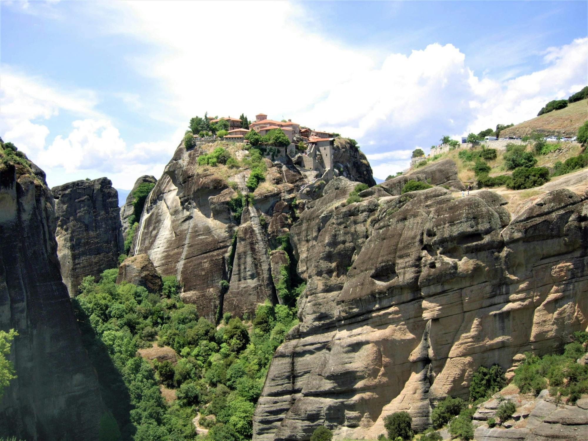 Tour dei monasteri di Meteora da Corfù con pranzo locale