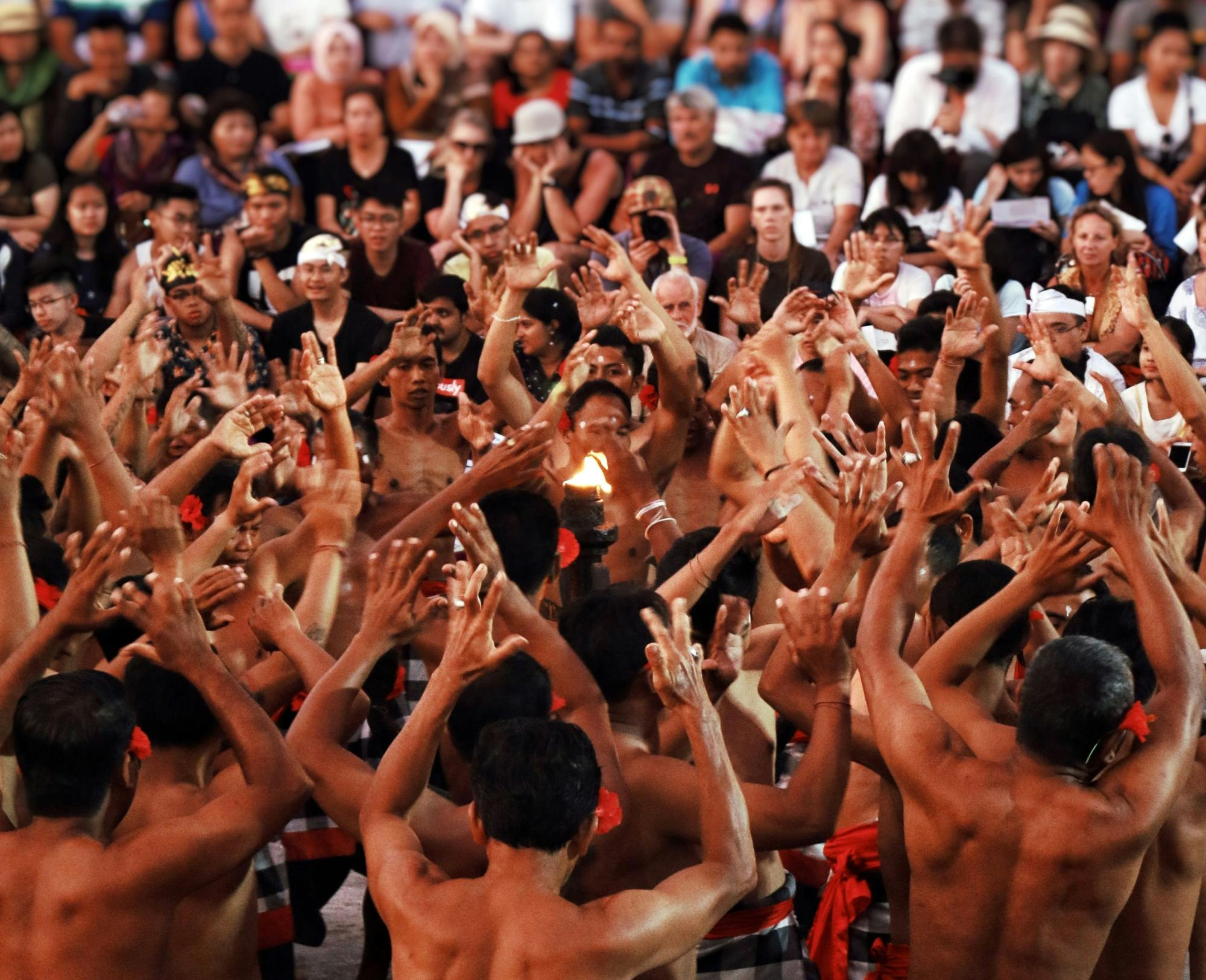 Bali’s Uluwatu Temple Tour with Sunset Kecak Dance Show