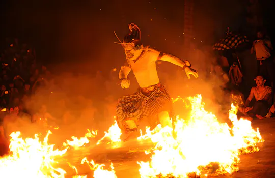 BALI Private tour Tanah Lot,Uluwatu Temple Sunset & Kecak Dance