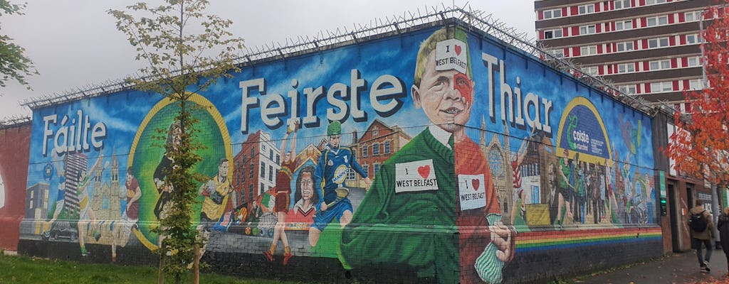 Murales politiques et visite de la porte de la paix de Belfast