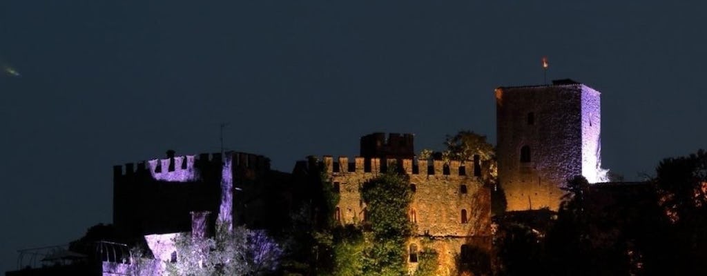 Visite historique guidée du château de Gropparello de nuit