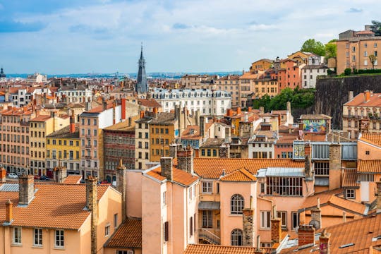 Tour Lyon Croix-Rousse with an exploration game