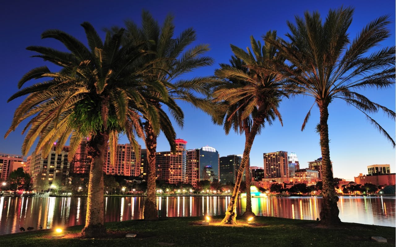 Besichtigen Sie das heimgesuchte Orlando mit einer Spiel-App für Stadtgeschichten