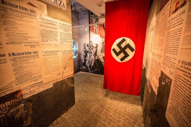 Visita guiada a Auschwitz-Birkenau con visita al Museo de la Fábrica de Schindler