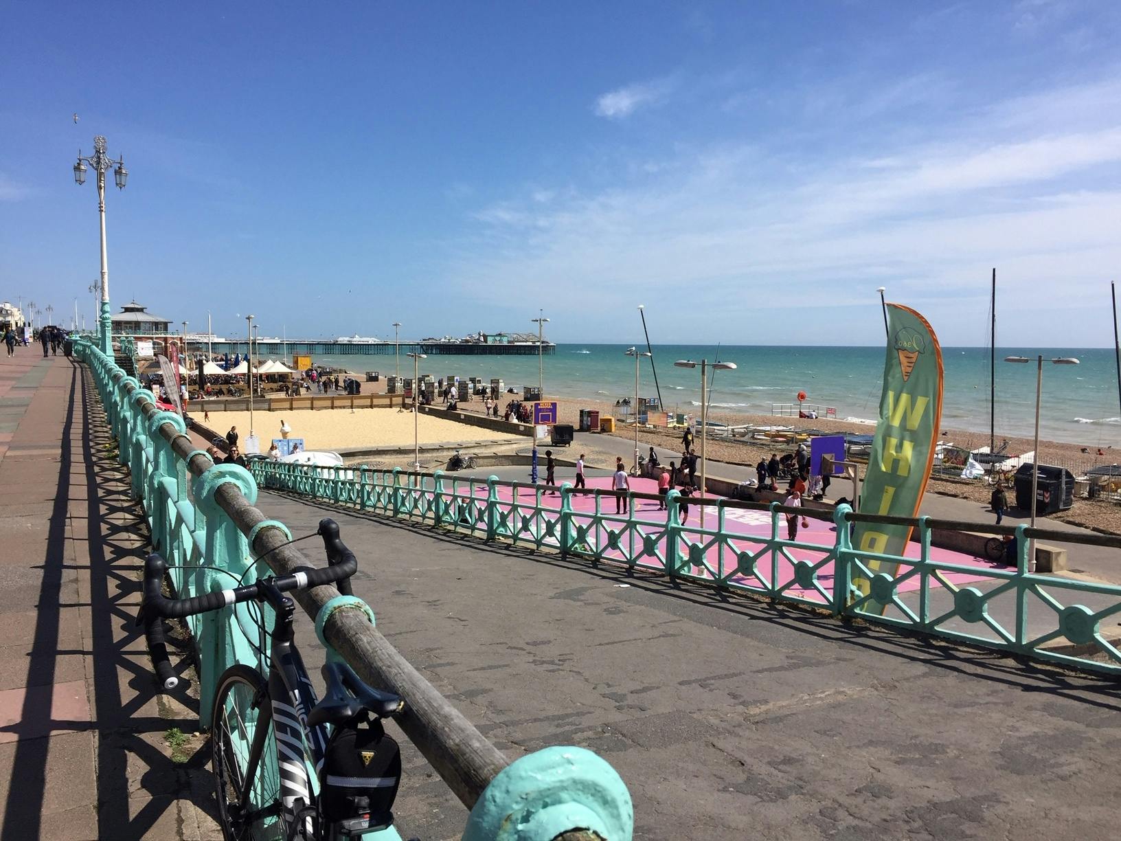 Bezoek de hoogtepunten van Brighton met een mobiele app voor een verkenningsspel