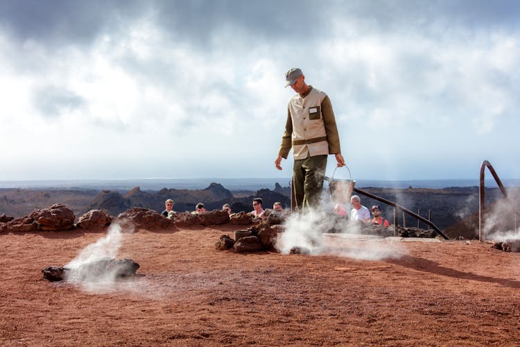 Lanzarote Volcanoes and Caves Tour from Fuerteventura