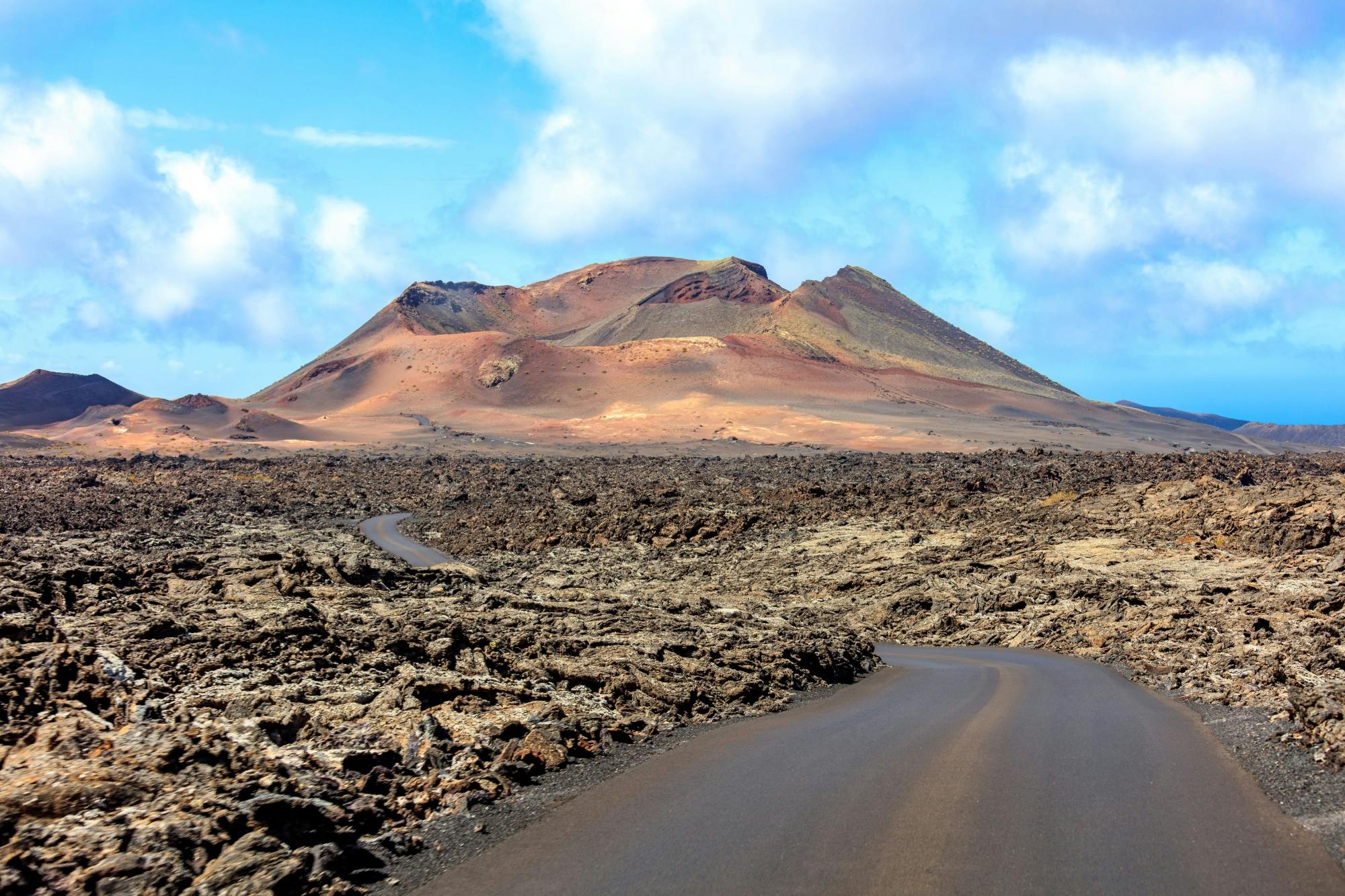 Lanzarote Vulkanen en Grotten Tour vanaf Fuerteventura
