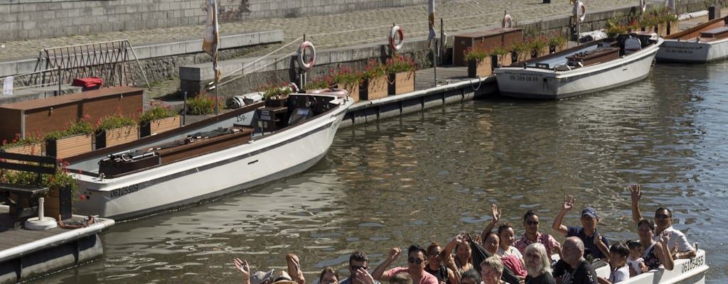 Passeio de barco guiado no centro histórico de Gent