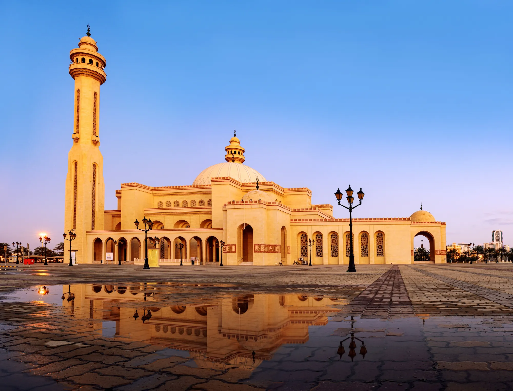 Ahmed Al Fateh Grand Mosque
